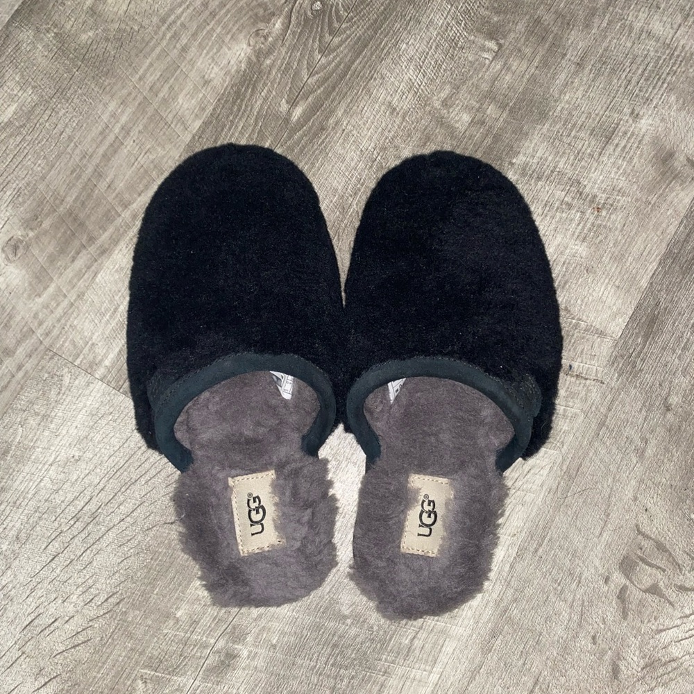 UGG Black and Gray Women's Slippers